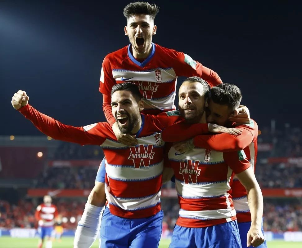 赛地聚焦——国王杯今夜热度飙升，瓦伦西亚门线救险，引发热议，阵容厚度经受考验的简单介绍