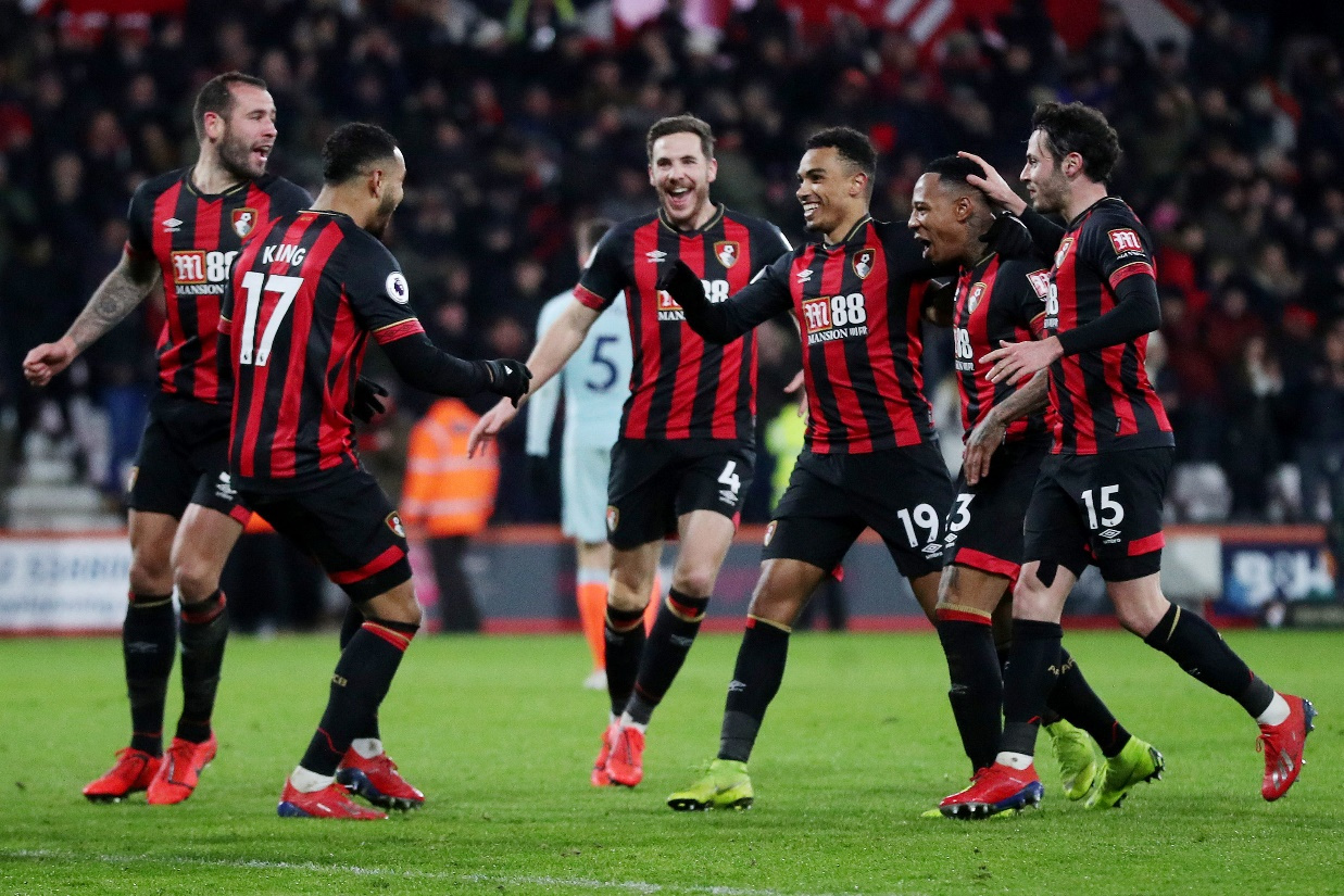 迈阿密热火训练开放日；冲刺阶段再遭质疑引欢呼；英超在即；年轻球员得到机会的简单介绍