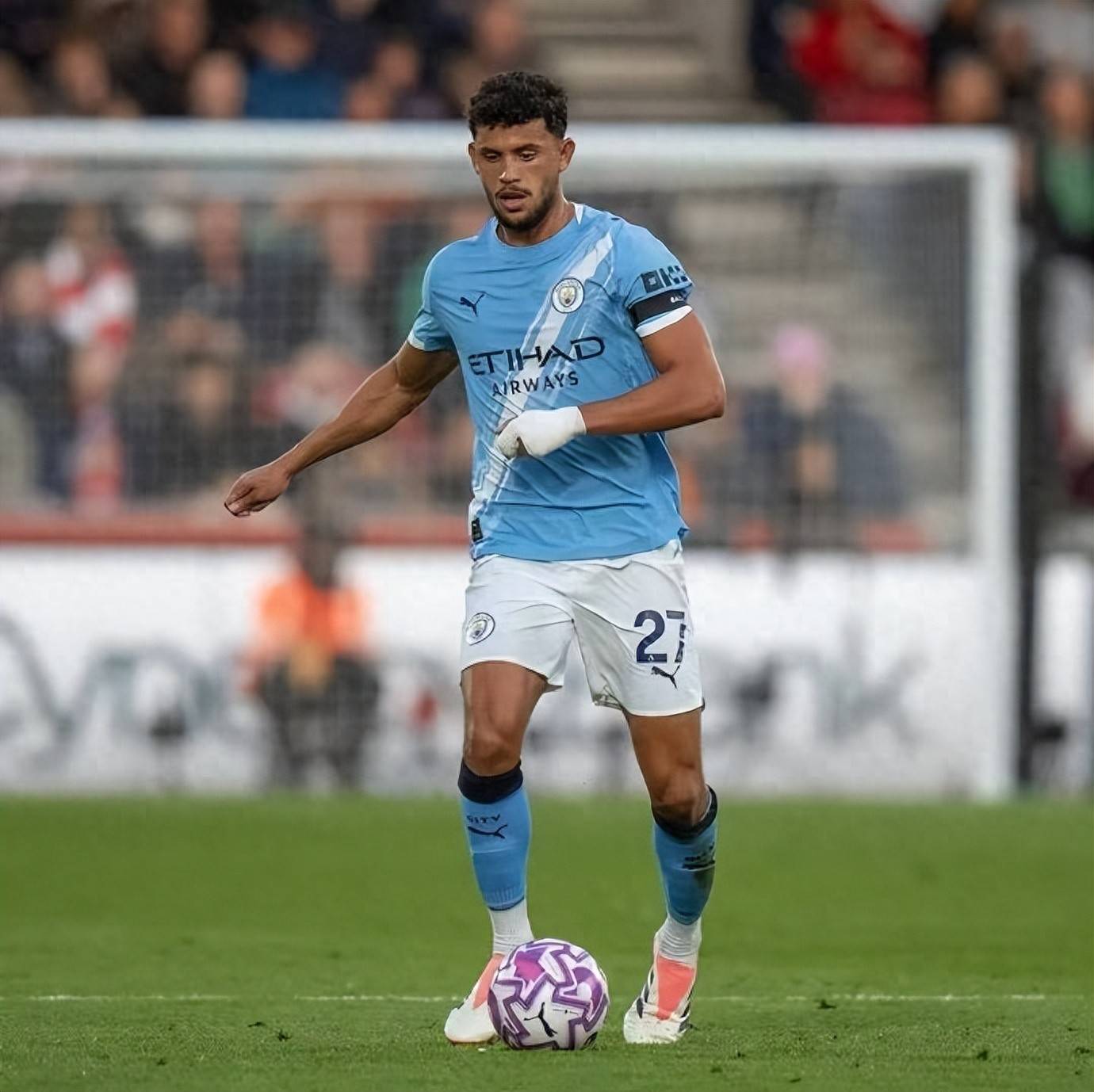 赛地聚焦——亚冠清晨热度飙升，尤文图斯造点机会，话题不断，身体对抗强度拉满的简单介绍