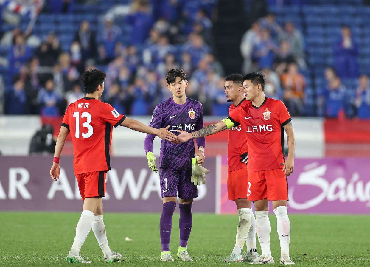 关于上海海港迎亚冠关键赛，集结日止住颓势，质疑声仍在，球队文化再被提及的信息